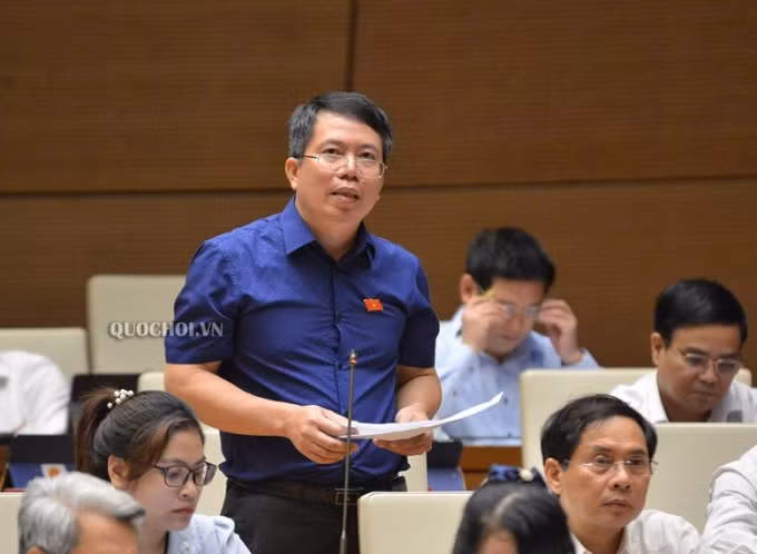 Đại biểu Nguyễn Văn Hiển (đoàn Lâm Đồng).