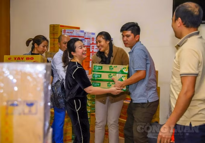 “Trong chuyến đi mọi người cứ sợ mình quỵ, nhưng ai ngờ đi về mình thấy khỏe hơn rất nhiều. Bao biến cố vẫn có thể vực dậy, chút bệnh nhỏ nhoi này có há là gì”- chị Huyền tự tin nói.