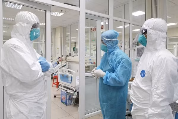 Trong số các ca mắc COVID-19 đang điều trị có 28 bệnh nhân đã có kết quả âm tính với virus SARS-CoV-2