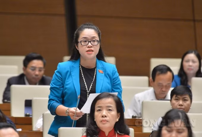 Đại biểu Dương Minh Ánh (đoàn Hà Nội).