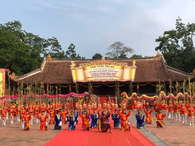 Lễ hội Lam Kinh là lễ hội mang tính lịch sử gắn liền với triều đại nhà Hậu Lê