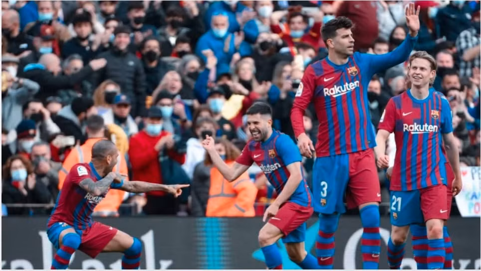 nhan dinh tran barcelona vs napoli 00h45 ngay 18 2 hinh 1