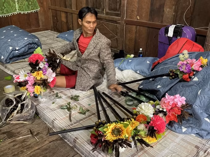 den lang van hoa nghe sac xuan tu hoi hinh 2