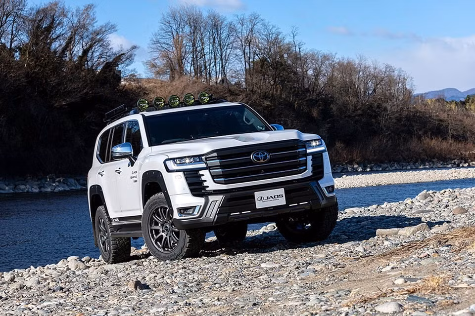 toyota land cruiser duoc tang kha nang off road voi ban do moi hinh 1