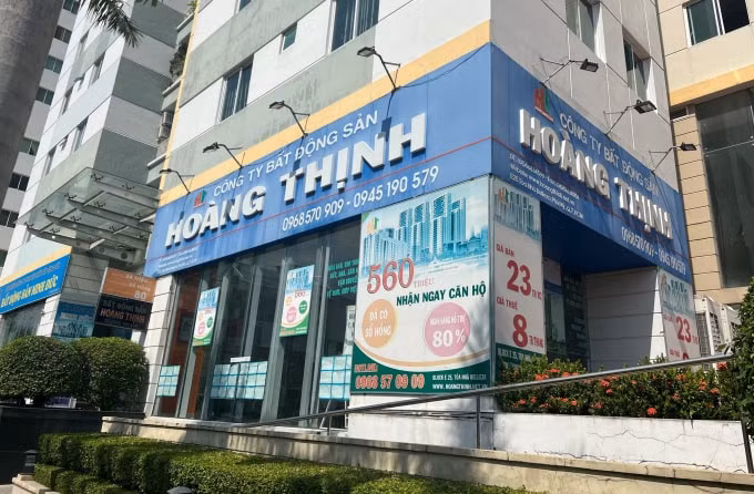 cong an tphcm truy tim giam doc doanh nghiep bi to lua dao hang chuc ty dong hinh 1