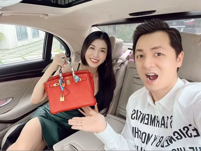 sao viet hao huc khoe qua lang man ngay valentine hinh 2