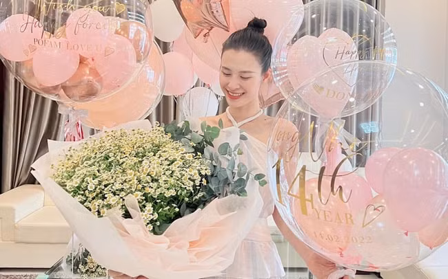 sao viet hao huc khoe qua lang man ngay valentine hinh 6