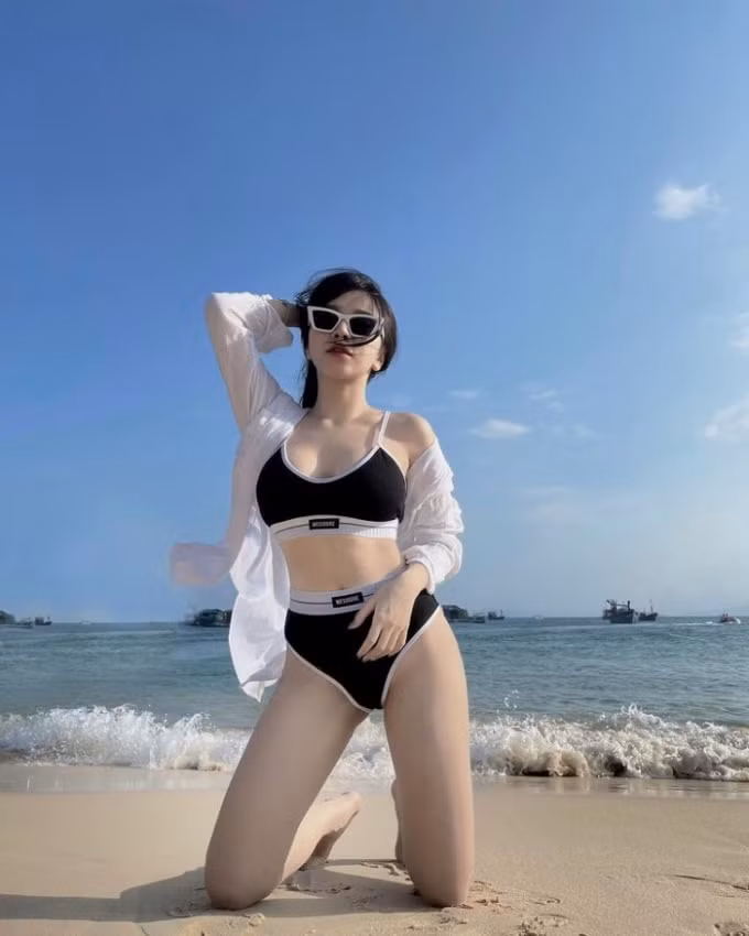 nhan sac nong bong cua ban gai hoang duc qua bong vang viet nam 2021 hinh 7