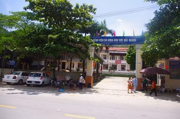 ha giang tien hanh thanh tra viec mua sam kit xet nghiem covid 19 cua viet a hinh 1