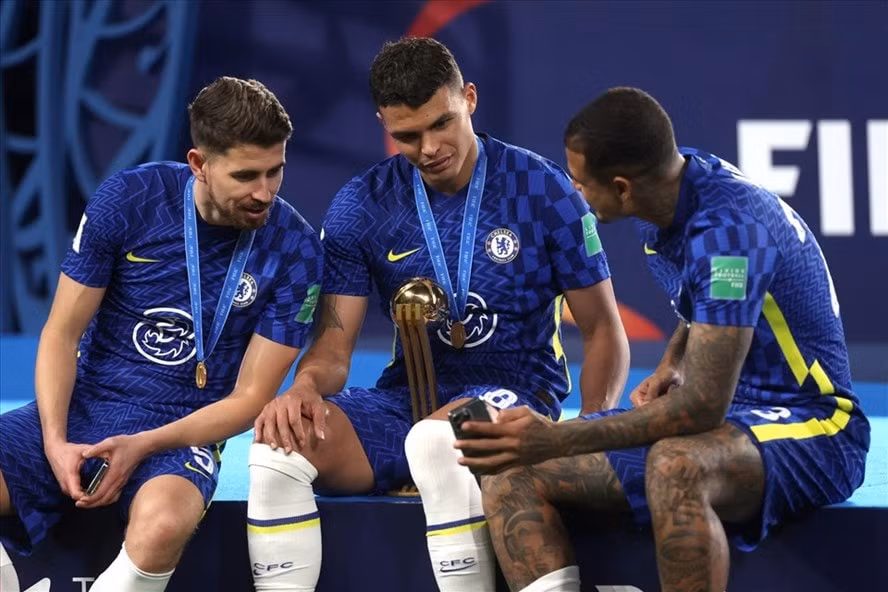 chelsea khong duoc dung logo vo dich club world cup o ngoai hang anh hinh 1