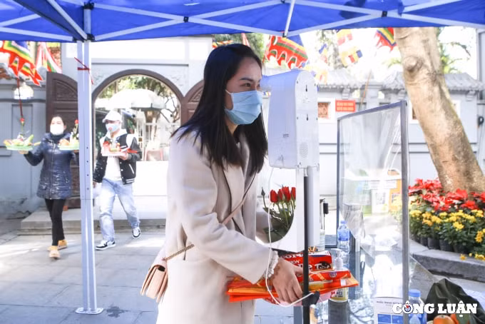 chua ha noi cau duyen cho cac ban tre ngay valentine hinh 3