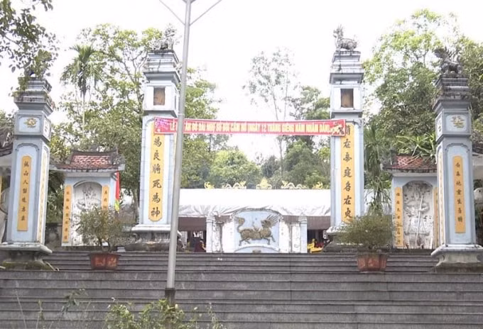linh thieng le bao an do dai ngu su bui cam ho hinh 1