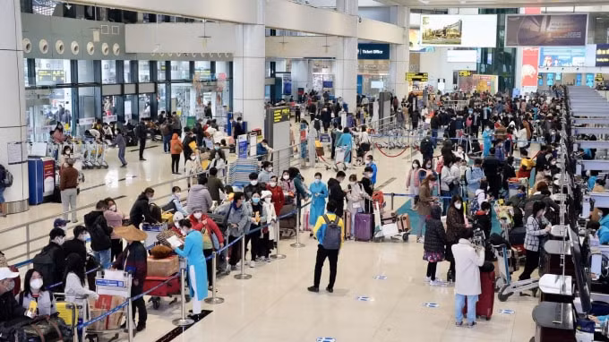 lam ro tinh trang gia ve may bay sau tet nguyen dan tang cao hinh 1