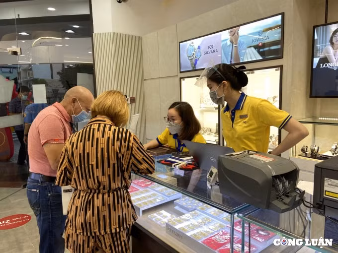 cham chi kiem tien dau nam nam shipper di sam vang tu som de cau may hinh 4