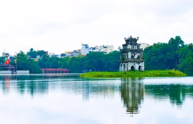 10 ho nuoc tu nhien lon nhat viet nam dang de kham pha hinh 3