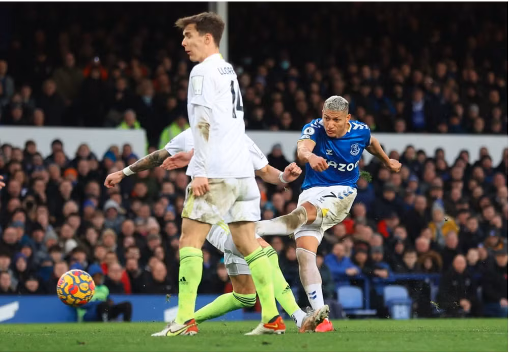 van de beek toa sang everton dut mach toan hoa va thua o premier league hinh 7