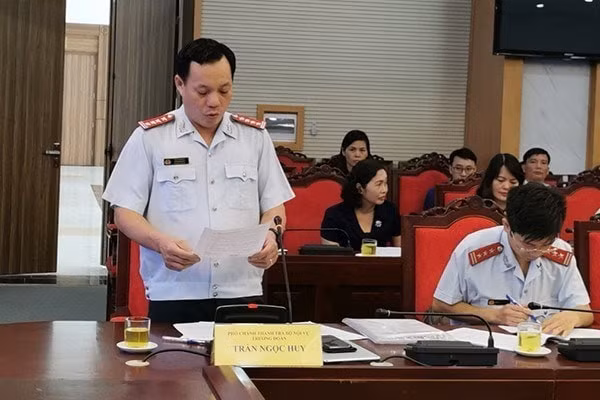 bo noi vu kien nghi tinh son la xu li trach nhiem trong sai pham ve tuyen dung cong chuc hinh 1