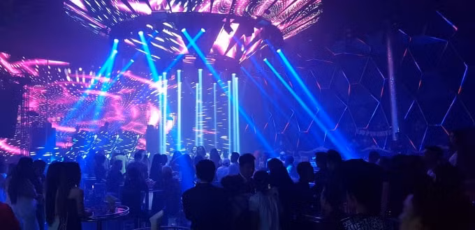 can cu cap do dich benh de mo cua lai hoat dong karaoke vu truong hinh 1