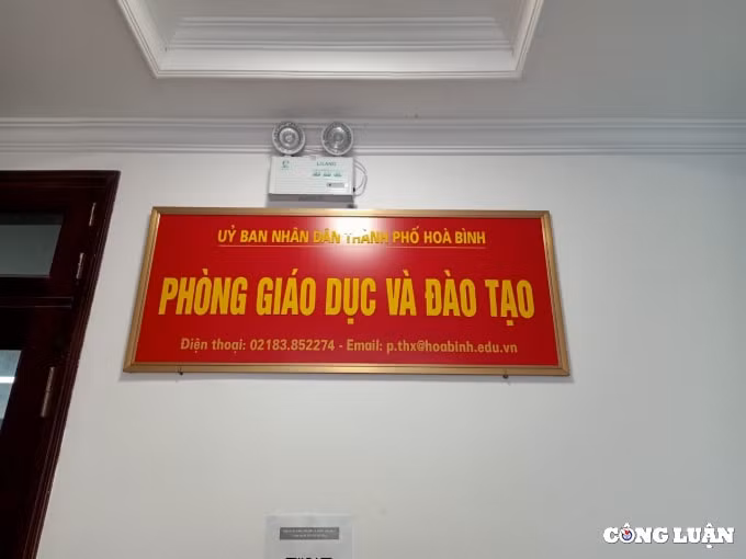 nhieu thiet bi giao duc tai phong giao duc va dao tao tp hoa binh gia cao bat thuong hinh 3