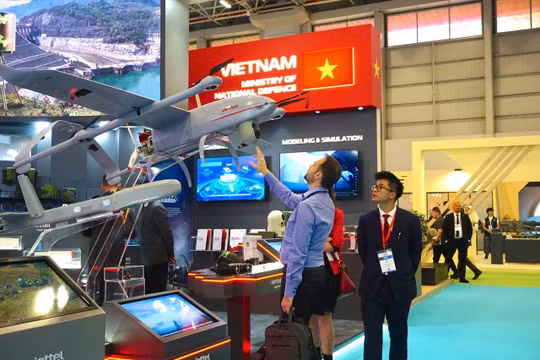 Tổng Công ty Công nghiệp Công nghệ cao Viettel (Viettel High Tech) mang tới triển lãm hệ sinh thái sản phẩm công nghệ cao 73 sản phẩm thuộc 8 lĩnh vực chủ chốt