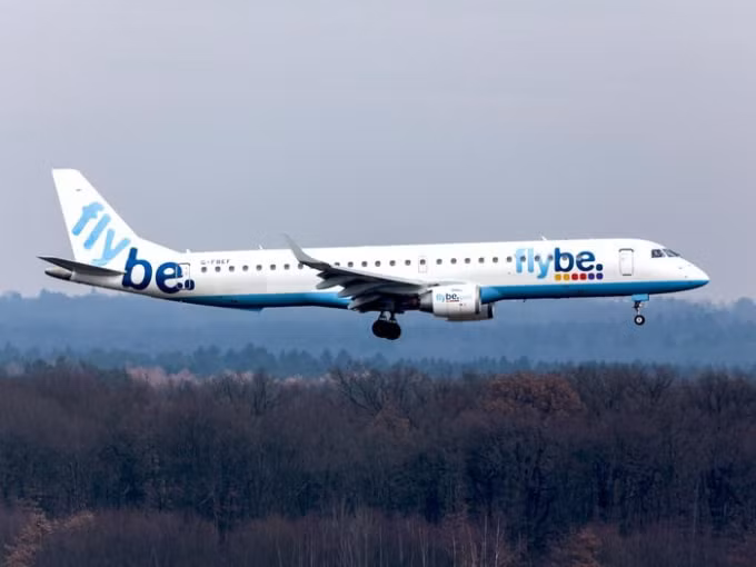Hãng hàng không khu vực Flybe của Anh đã tuyên bố phá sản, trở thành nạn nhân đầu tiên trước sự giảm sút nhu cầu đi lại do dịch cúm virus corona gây ra. Ảnh: ShutterStocks