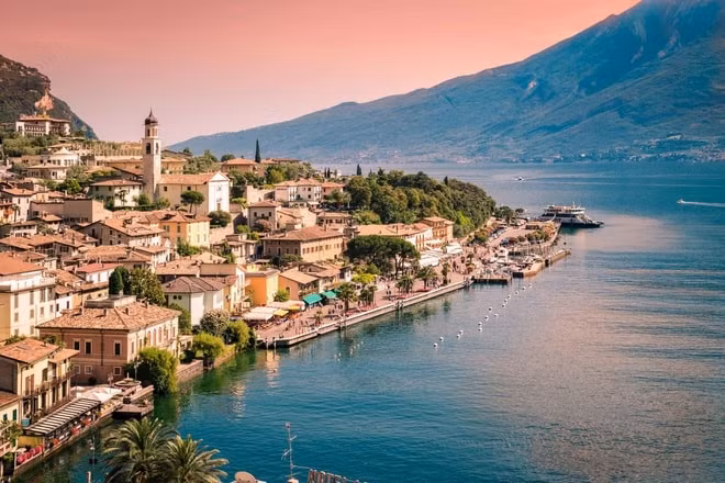 Lombardy là một vùng ở miền bắc Italy, diện tích 23.844 km2. Ảnh: Shutterstock.