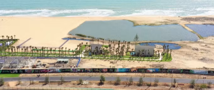 Phân kỳ The Tropicana - NovaWorld Hồ Tràm có vị trí đẹp ven biển.