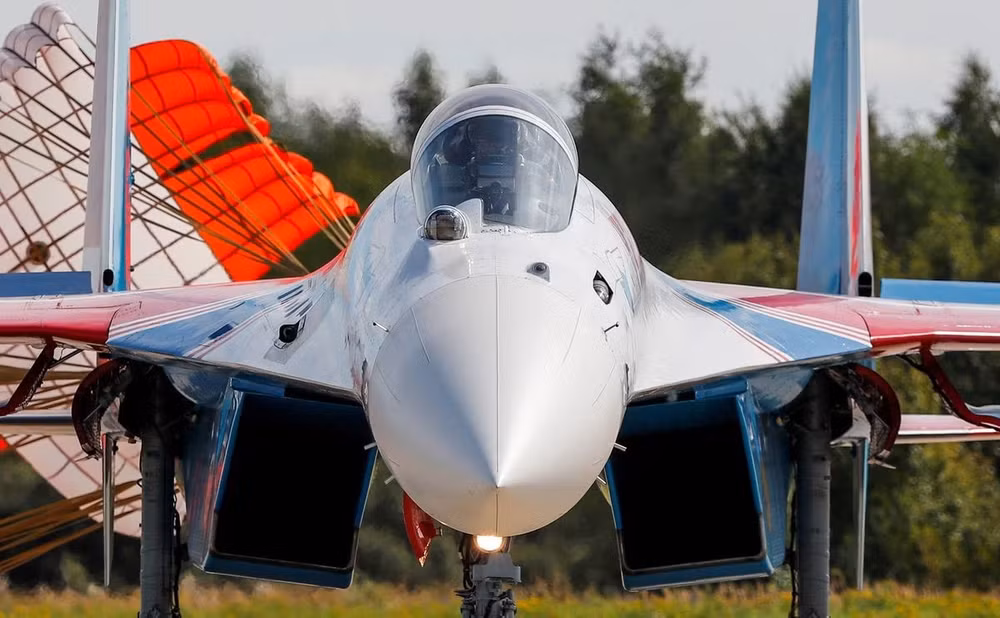 iran mua may bay chien dau su 35 cua nga hinh 1