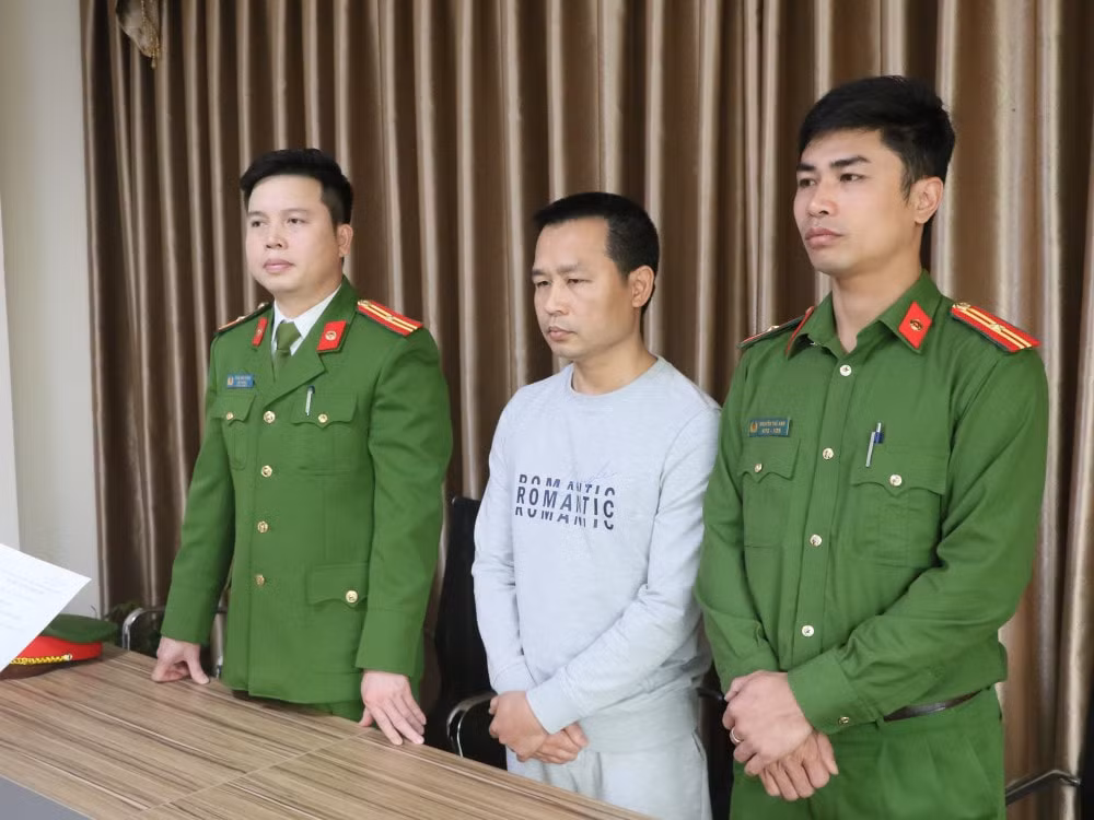 vu nang khong thiet bi giao duc o ha tinh bat giam doc pho giam doc cong ty may tinh lam hong hinh 4