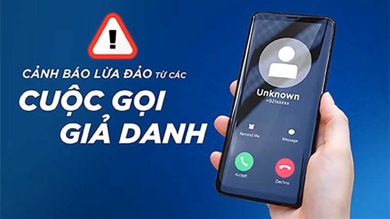 mot can bo cua bo giao duc va dao tao bi cac doi tuong lua dao goi dien bao tin con bi tai nan hinh 1