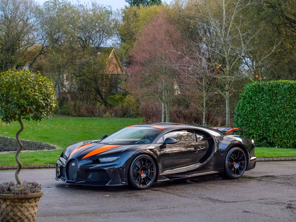 vua duoc mua voi gia hon 5 trieu usd hang hiem bugatti chiron super sport 300 tiep tuc duoc rao ban hinh 1
