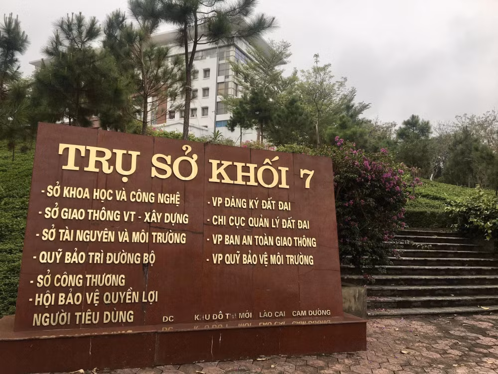 lao cai lam ro vu 77 nguoi duoc xac nhan khong biet viet biet doc tieng viet de thi lay bang xe may hinh 1