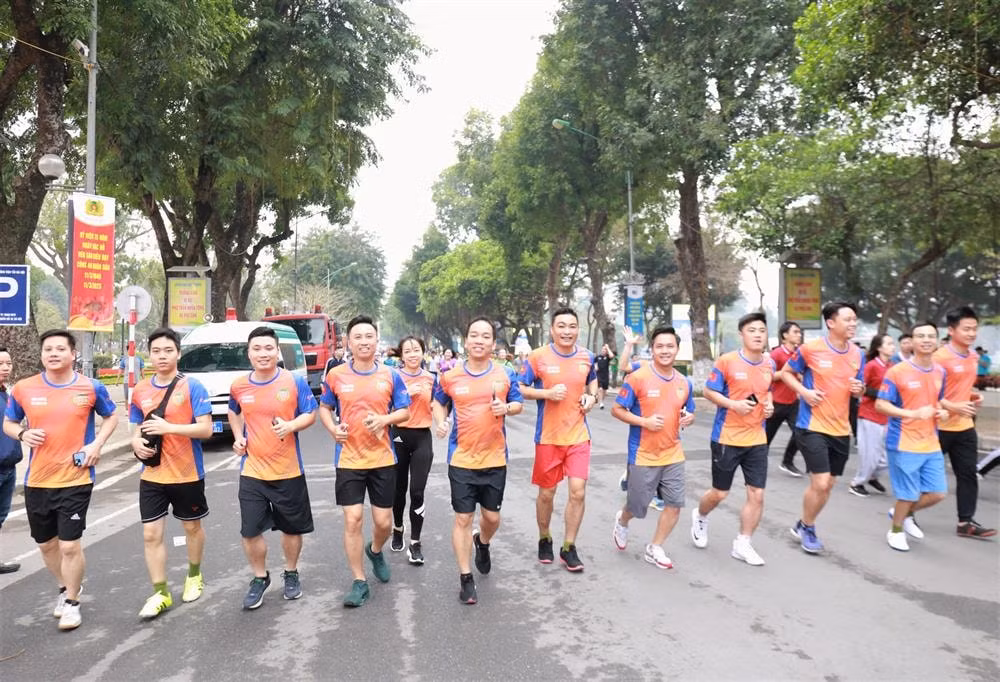 2500 nguoi tham gia ngay chay olympic khoi cac don vi truc thuoc bo cong an hinh 4