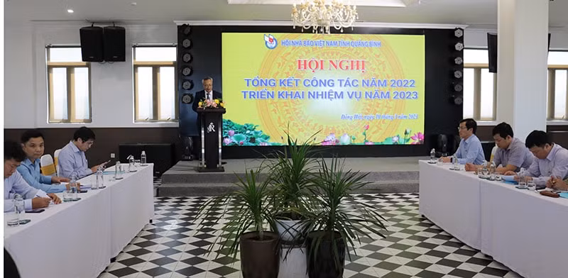 hoi nha bao tinh quang binh day manh giao duc chinh tri tu tuong dao duc nghe nghiep cho hoi vien hinh 1