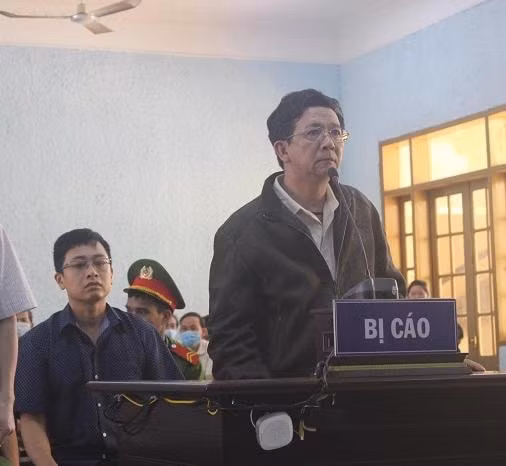 gia lai cuu chu tich huyen duc co bi ket an 13 nam tu ve toi tham o tai san hinh 1