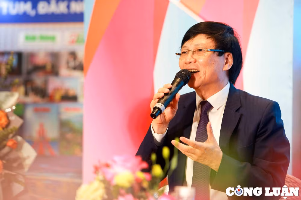 de nhung nguoi lam bao bat kip voi xu the lam bao hien dai hinh 4
