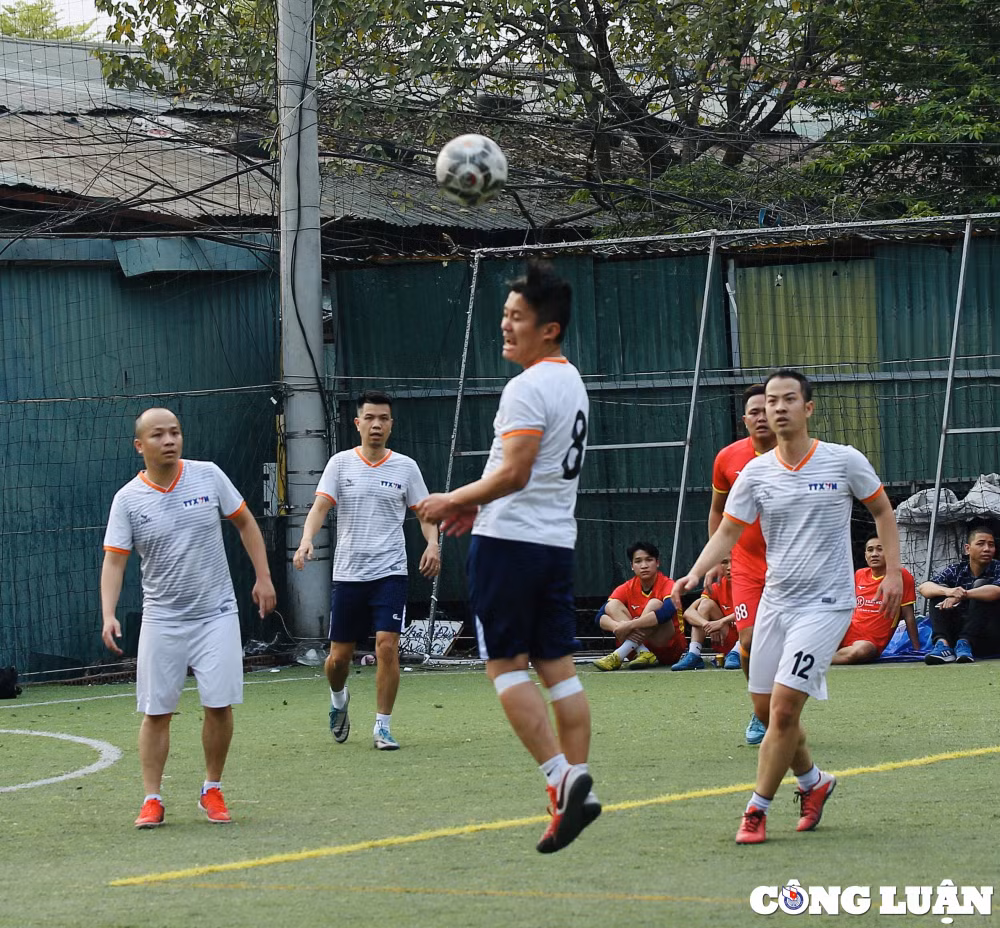 ttxvn va tuoi tre thu do vao chung ket giai bong da cup nha bao va cong luan lan ii 2023 hinh 12