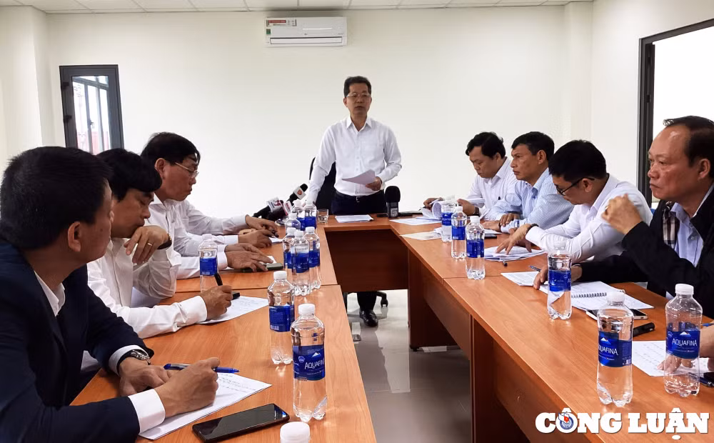 lanh dao tp da nang chi dao tang toc nghiem thu nha may nuoc nghin ty hinh 4