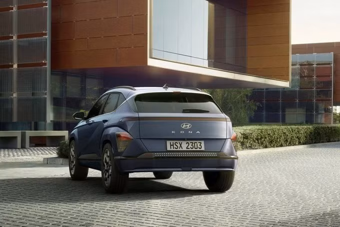 hyundai kona electric 2024 ra mat tot hon ban may xang hinh 4