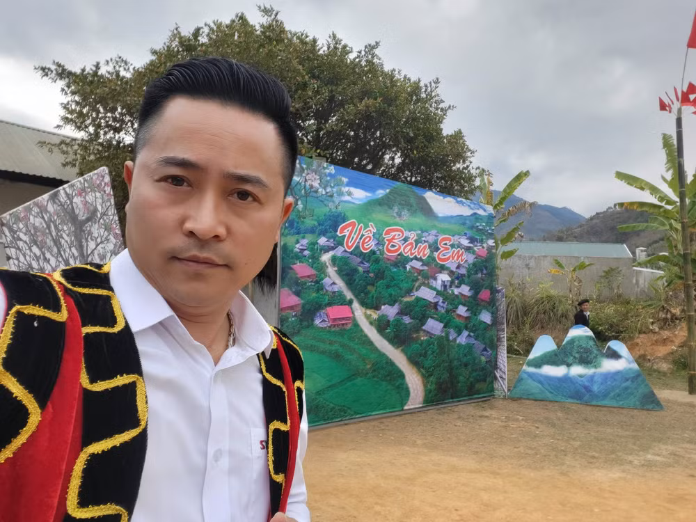 khoi goi tinh than hao hung phan khoi doan ket cua nhung nguoi lam bao hinh 1