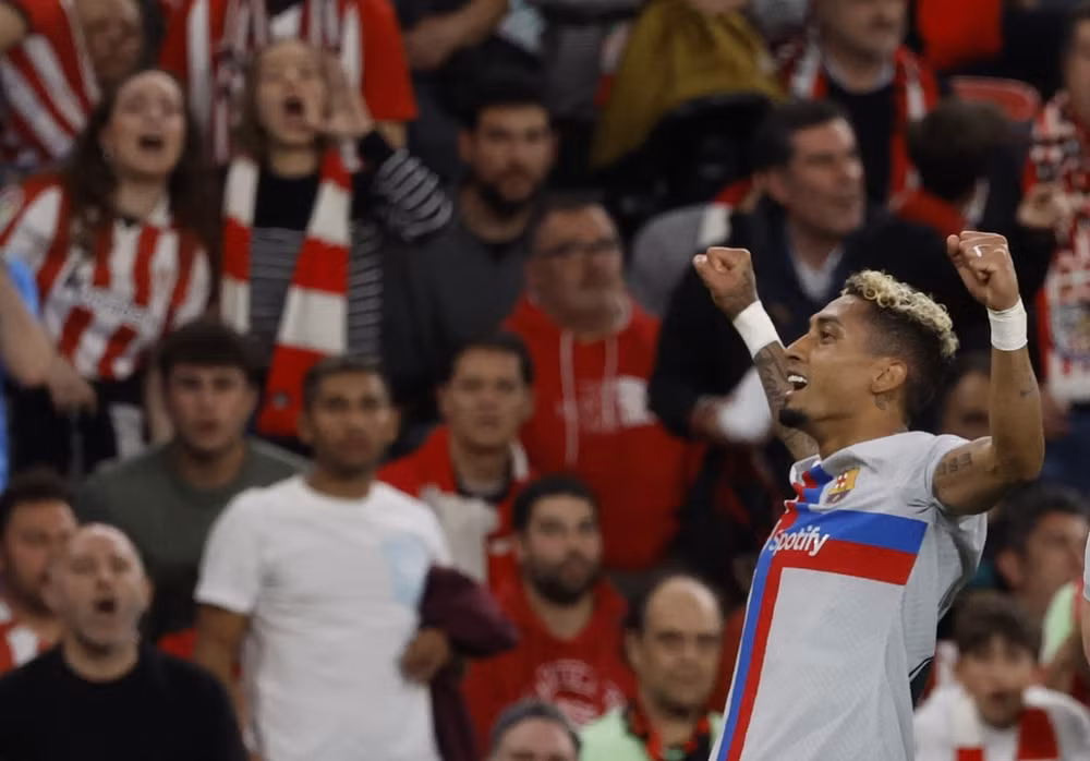 raphinha va var giup barca vuot ai athletic bilbao hinh 6
