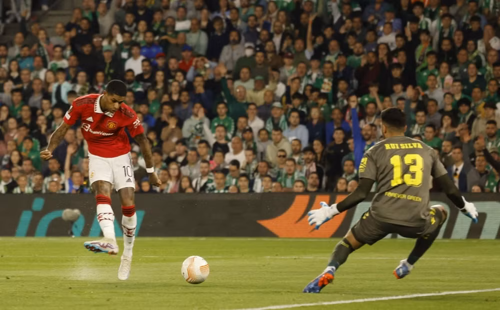 rashford ghi ban duy nhat mu lot vao tu ket europa league hinh 3