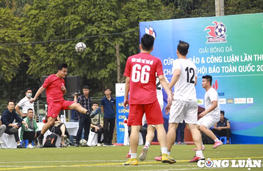 hinh anh an tuong tai chung ket giai bong da cup bao nha bao va cong luan lan thu ii 2023 hinh 9