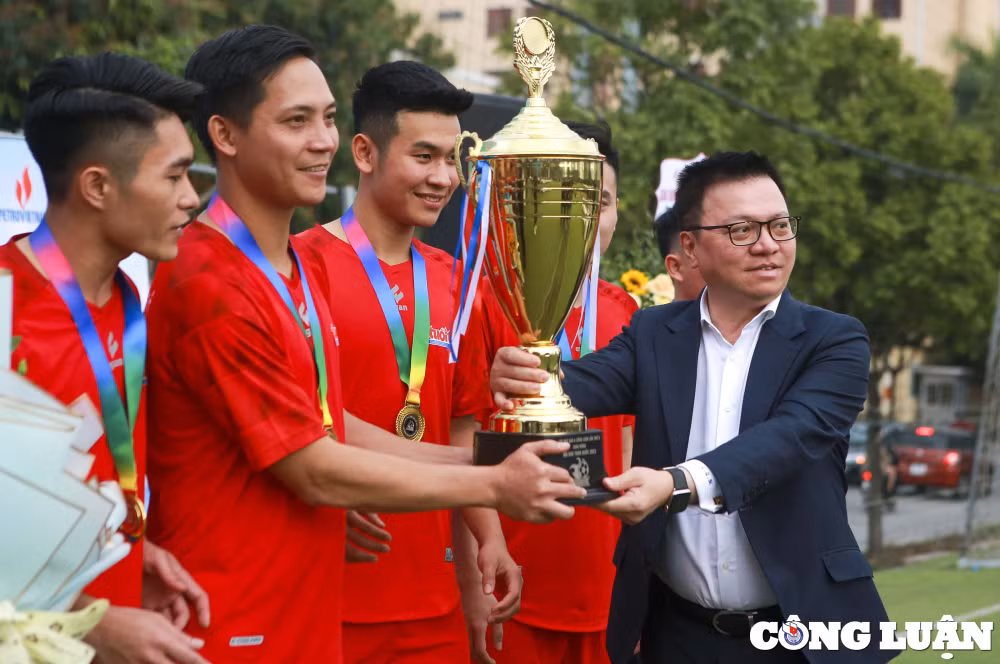 tuoi tre thu do vo dich giai bong da cup nha bao va cong luan lan thu ii 2023 hinh 1