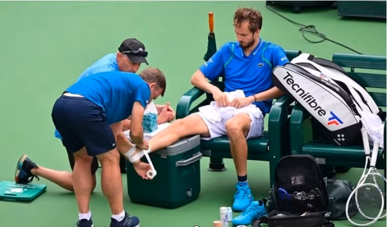 daniil medvedev vao tu ket giai indian wells hinh 1