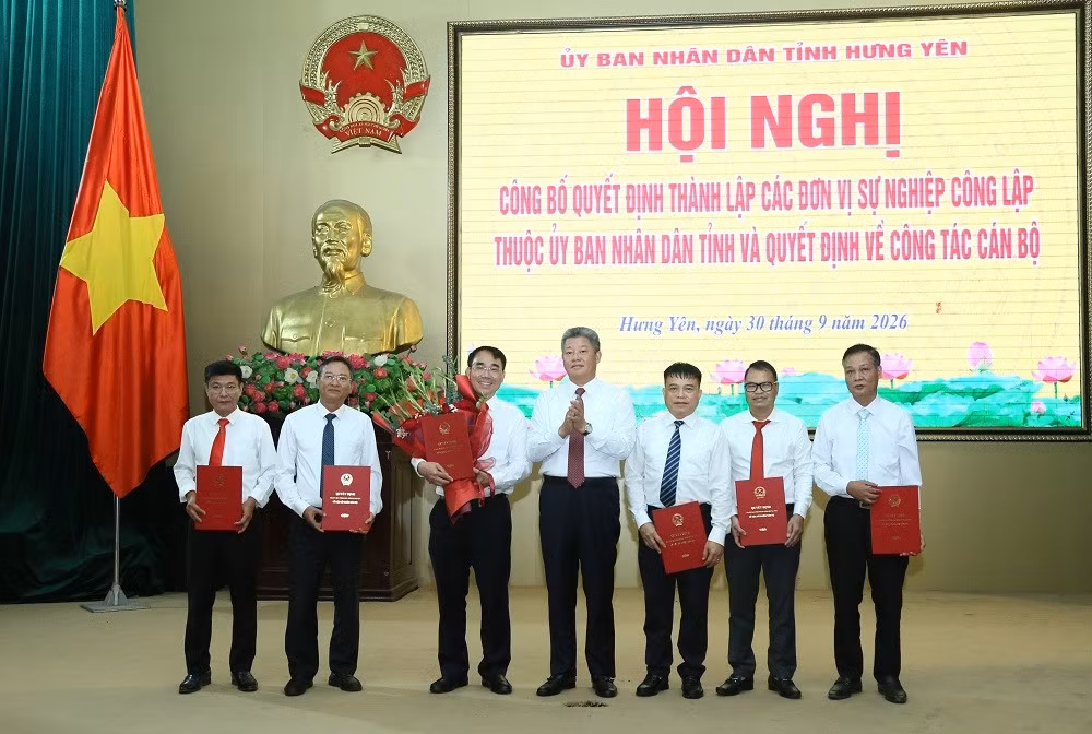 ban-cong-trinh-giao-thong.jpg