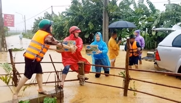 Trong những ngày vừa qua, mưa lũ gây thiệt hại nặng nề cho các tỉnh miền Trung