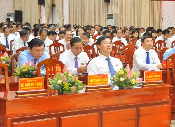 Ông Lê Quốc Phong tham dự phiên trù bị Đại hội Đảng bộ tỉnh Đồng Tháp lần thứ XI