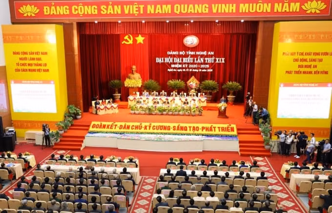 Quang cảnh đại hội