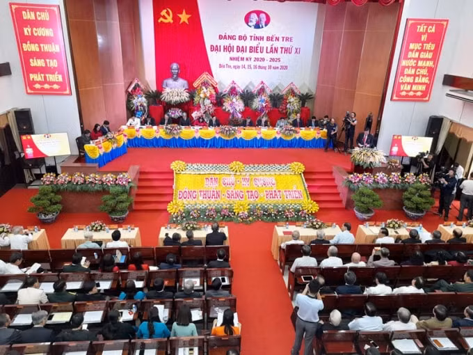 Toàn cảnh Lễ khai mạc Đại hội Đại biểu Đảng bộ tỉnh Bến Tre lần thứ XI, nhiệm kỳ 2020 - 2025.